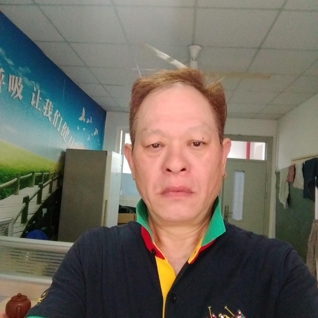 大地苦恋无垠的照片