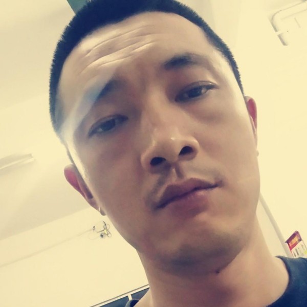 陌生人✌的照片