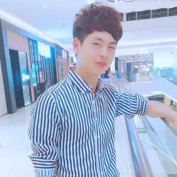 谨慎演变水影的照片