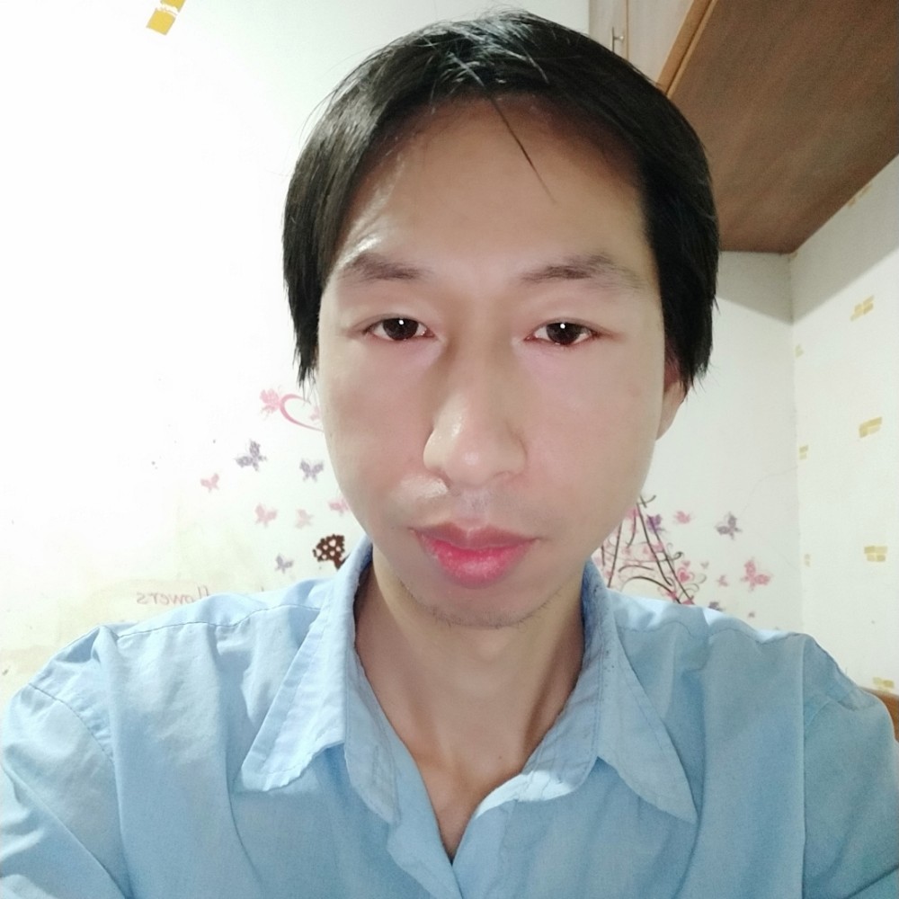蓝天落寞的照片