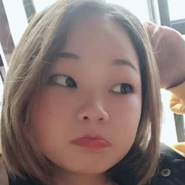 我是一只小白兔的照片