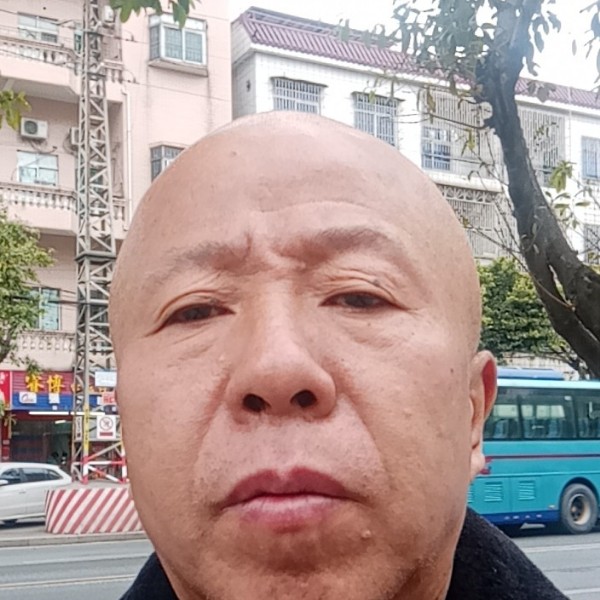 刘涛二哥的照片