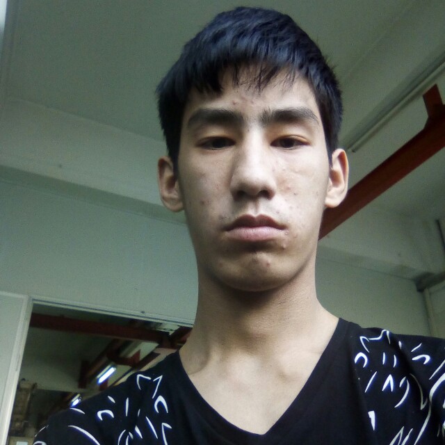 走上人生的道路的照片