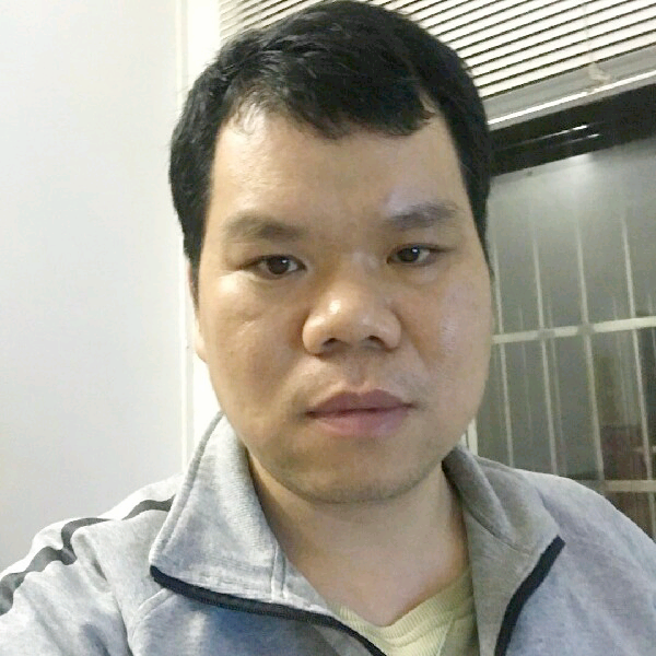 认真菠萝的照片