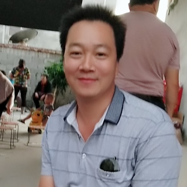 震动老虎的照片