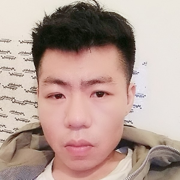 冥王星爱斑驳的照片