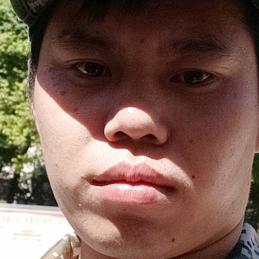 少男战士的照片