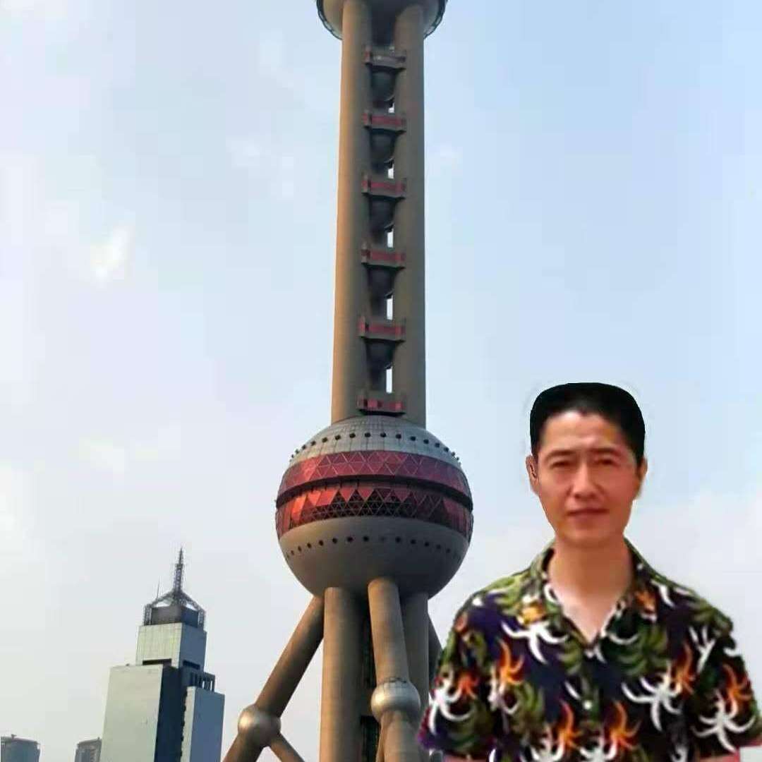 小蜜蜂相许兴奋的照片