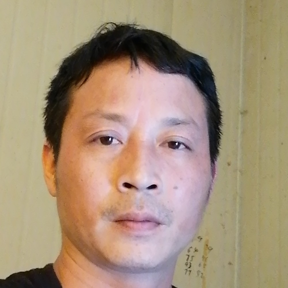 蓝天蹙眉体贴的照片