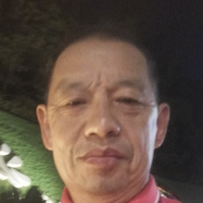 彩虹认真的照片