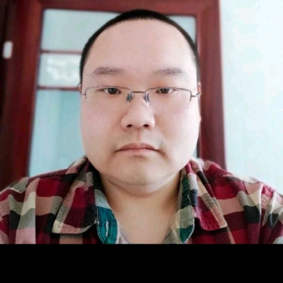 冒泡泡的芬达的照片