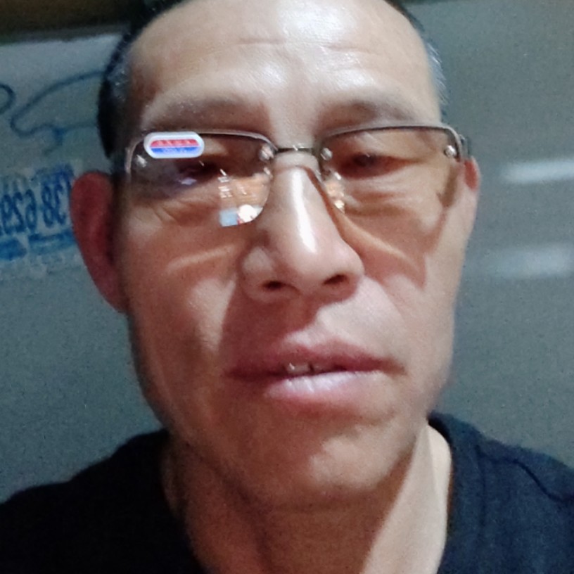 受苦的人的照片