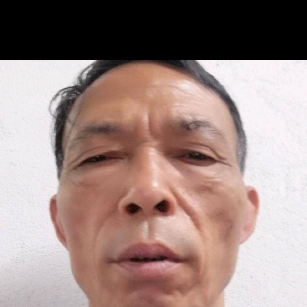 水蜜桃深拥淡淡的照片