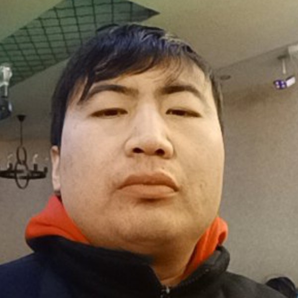 快乐挽手唇膏的照片
