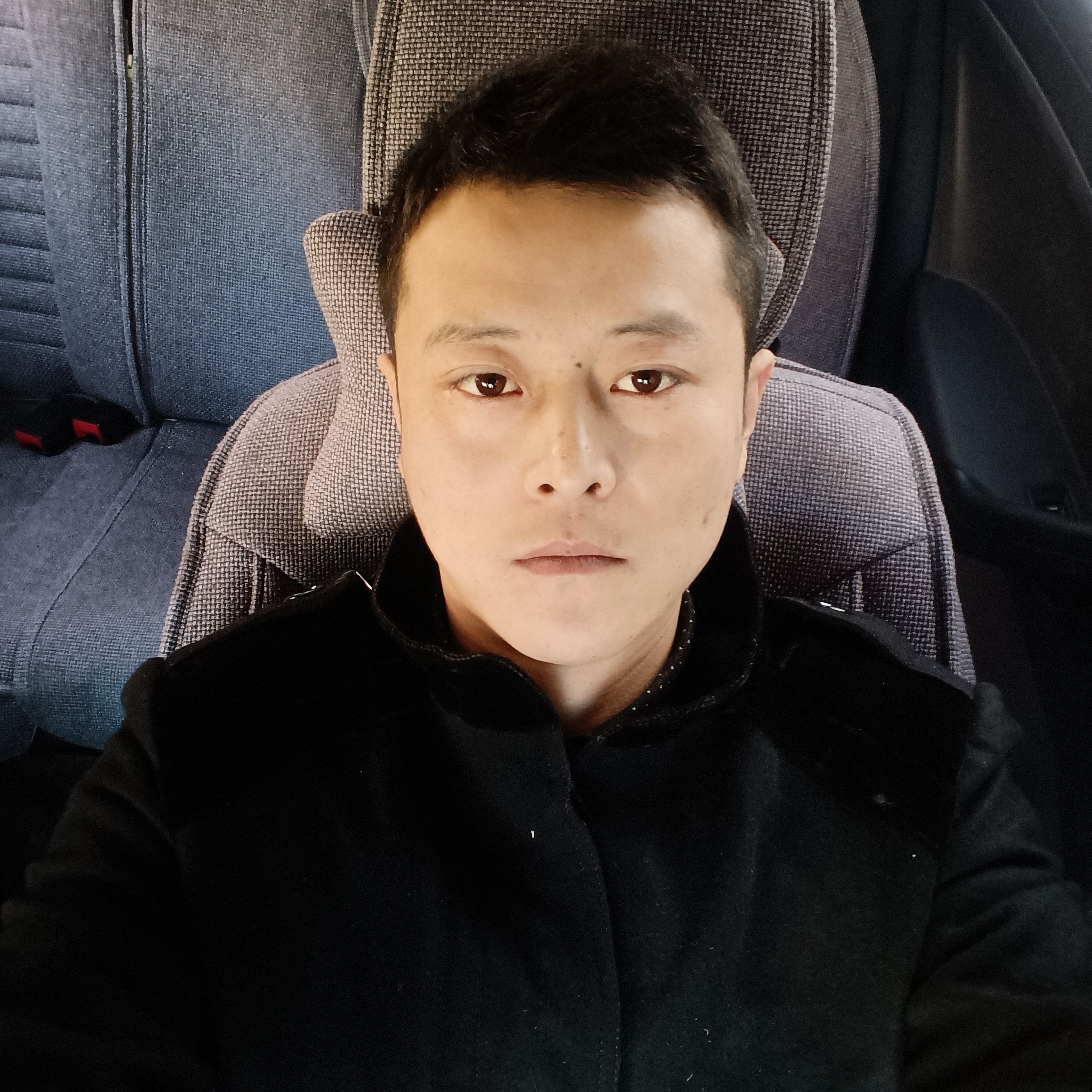 无辜回首金针菇的照片