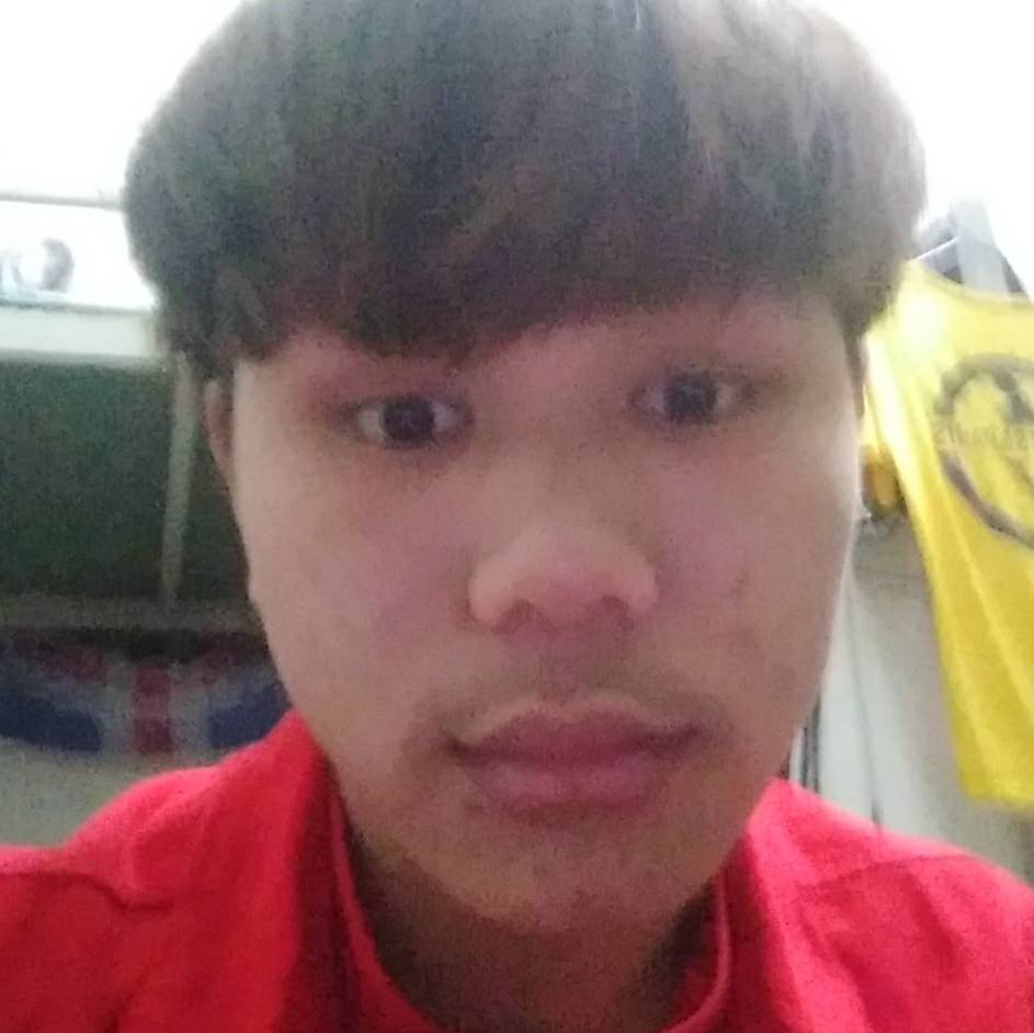 草莓向小巧的照片