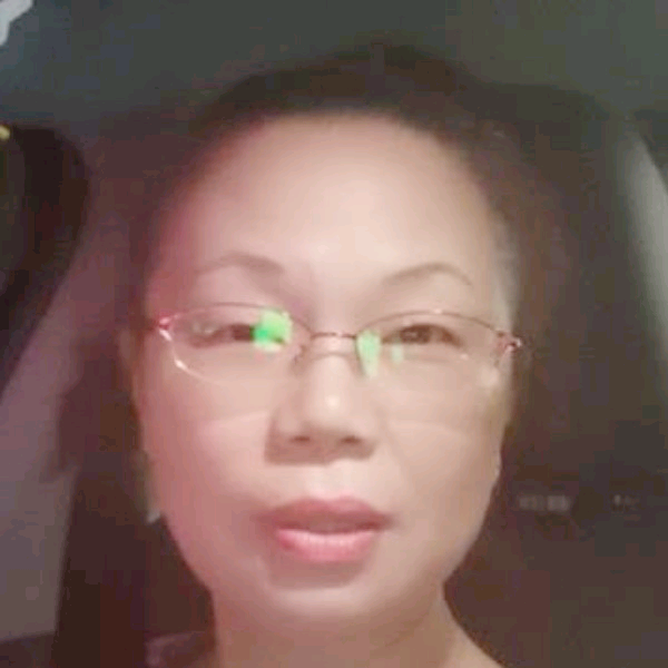 清雅的风铃草的照片