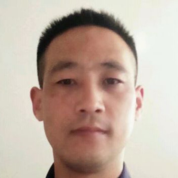 真心交往宜家的照片