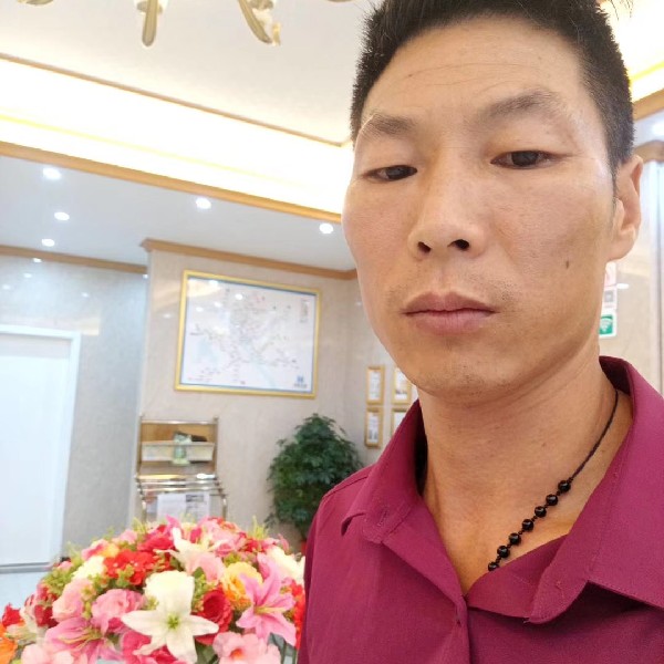 胡光龙的照片