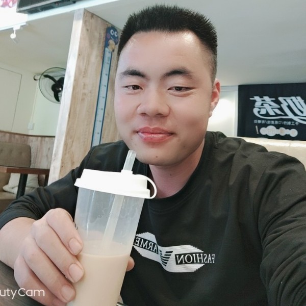 农嘉乐的照片