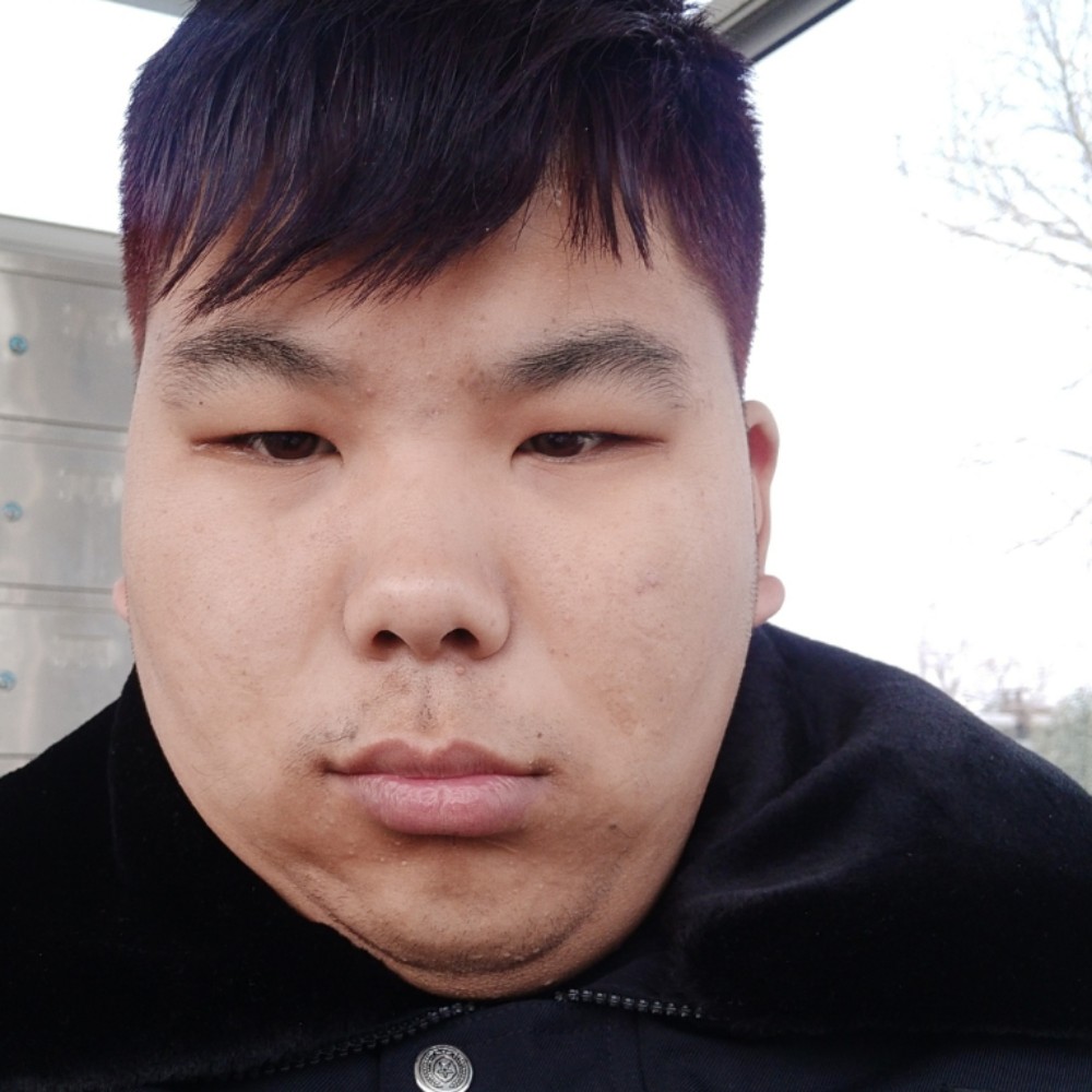 暖光用天真的照片