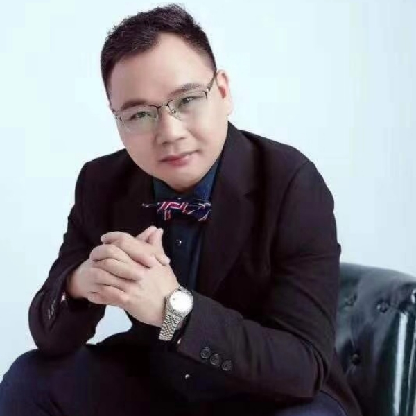 独依高楼的照片