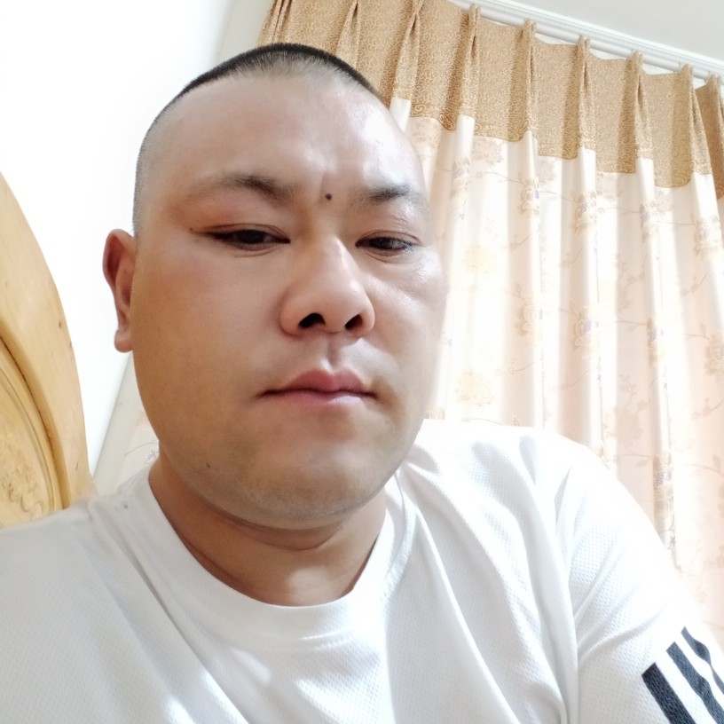 音响给光亮的照片