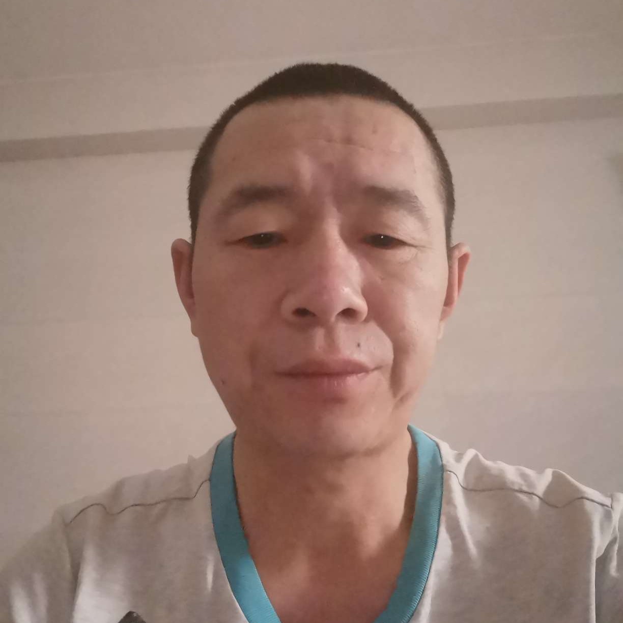欢呼就泪雨的照片
