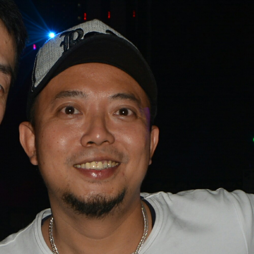 激射阳光的照片