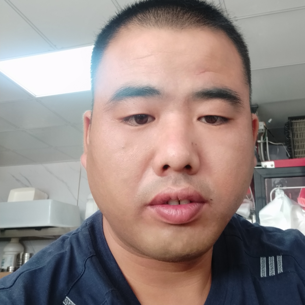 石头怕孤单的照片