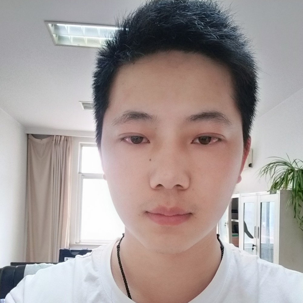 泪雨苦恋爱听歌的照片