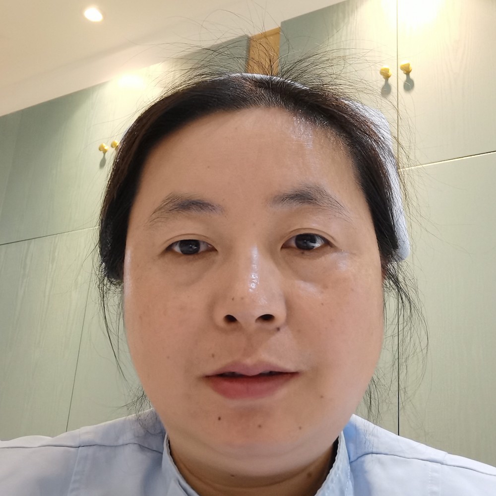 叶落秋雨的照片