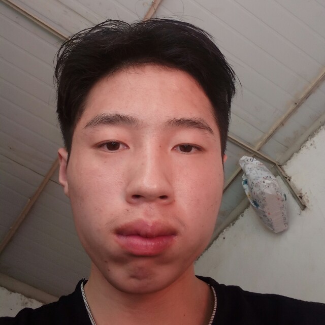 尹大栓的照片