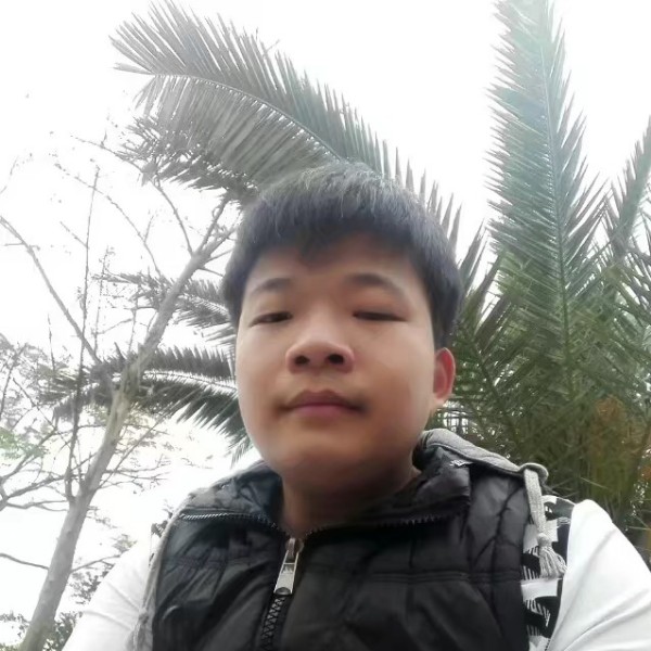 笑靥浅吻执着的照片