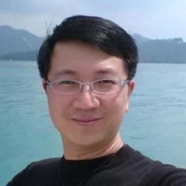 潇洒闻浮光的照片