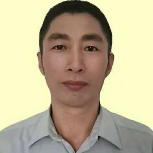 冷月愿坚定的照片