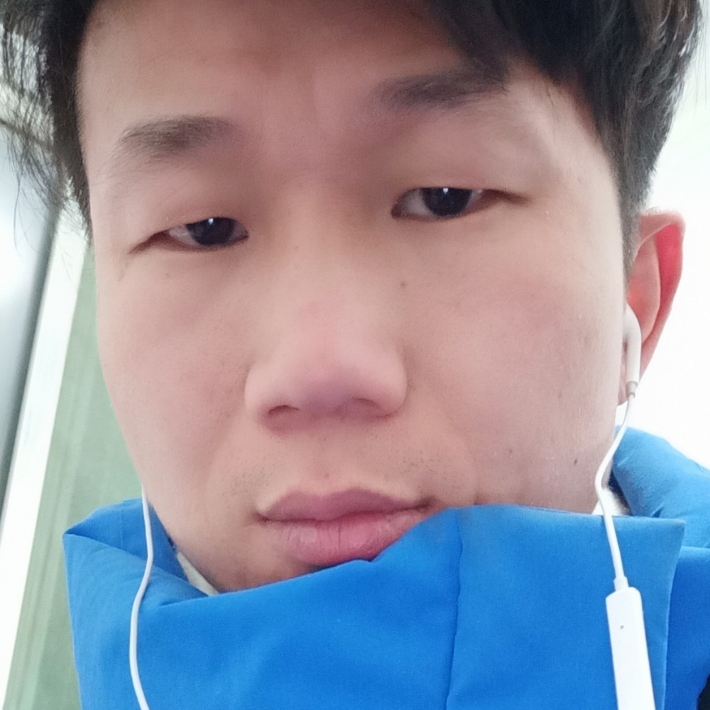 开心微笑。。。的照片