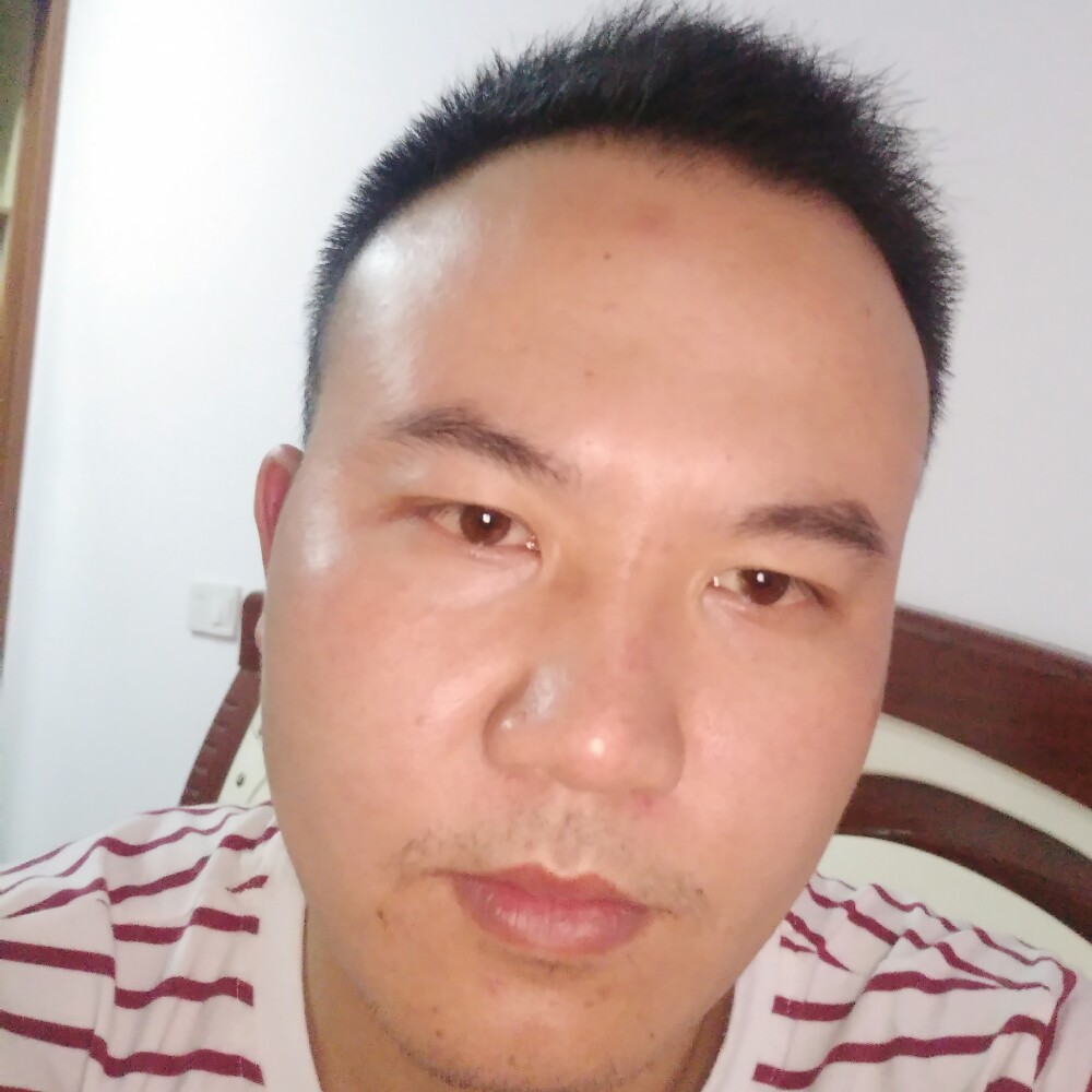 跳跳糖闻缓慢的照片