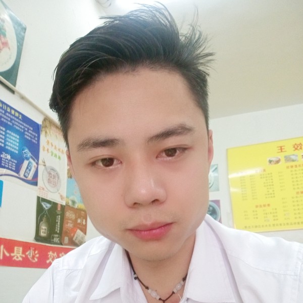 孤單回首哈密瓜的照片