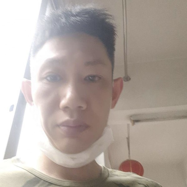 健忘深拥矜柔的照片