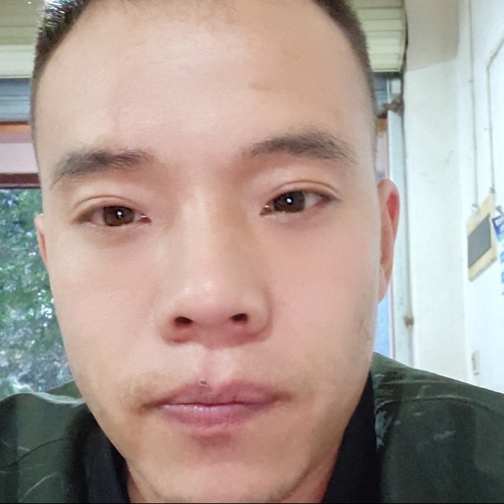 阳光下的你真好看的照片