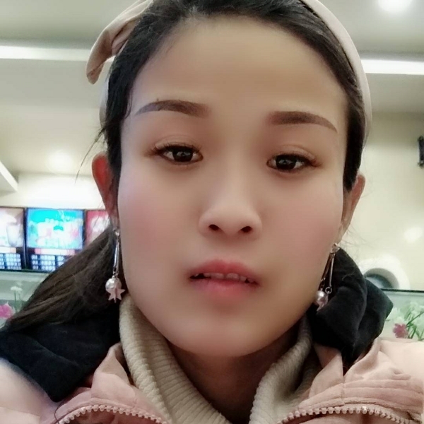 幸福的女孩的照片