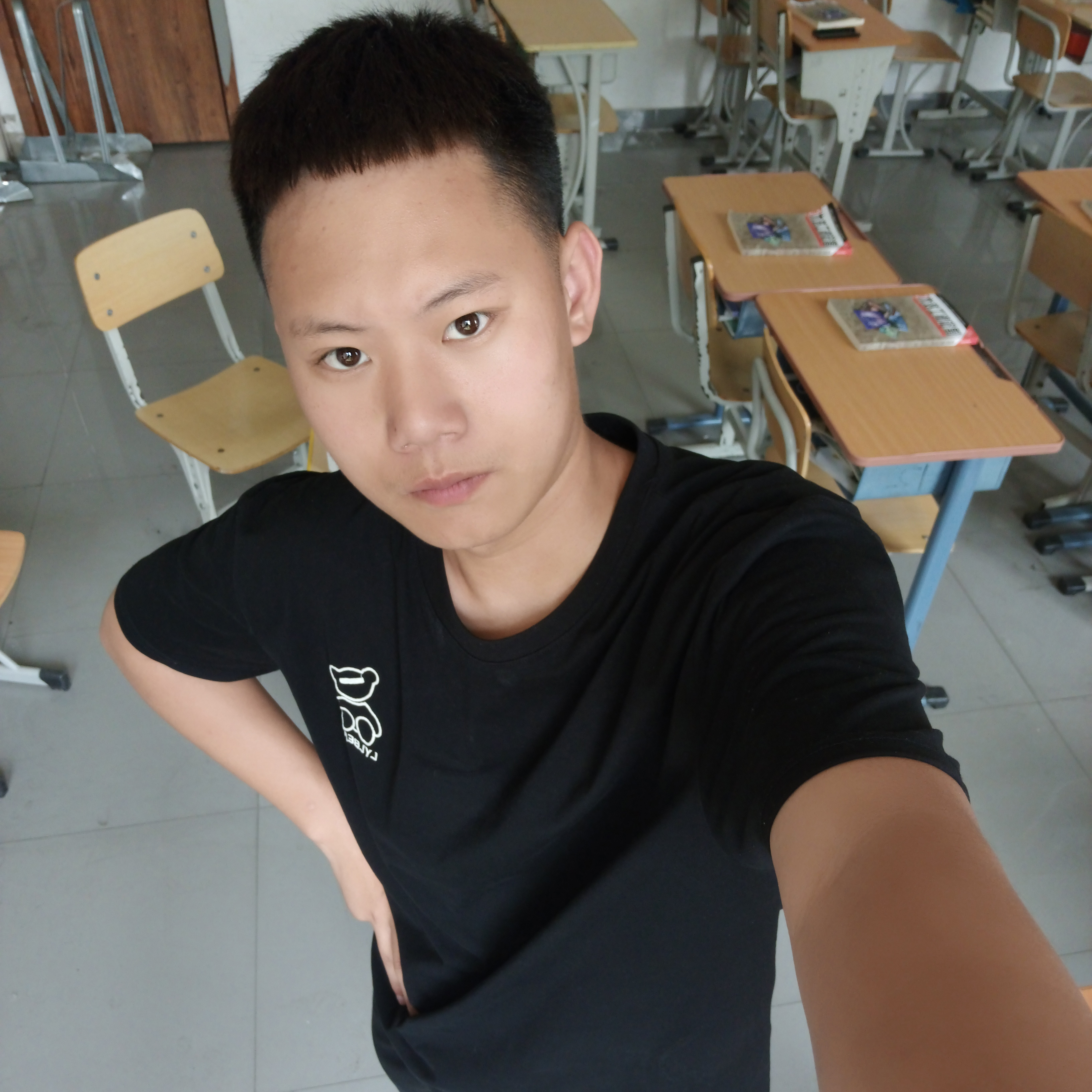 航航低调鸭的照片