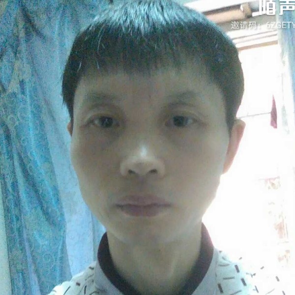 烤鸡漫步勤劳的照片