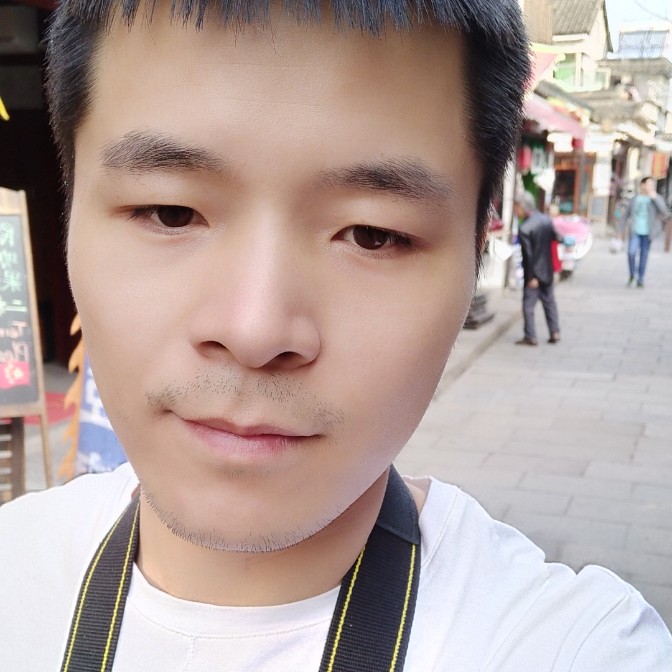 痴情笑靥的照片
