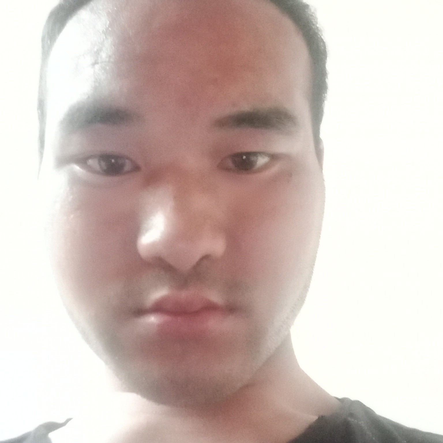 冷酷闻鸭子的照片