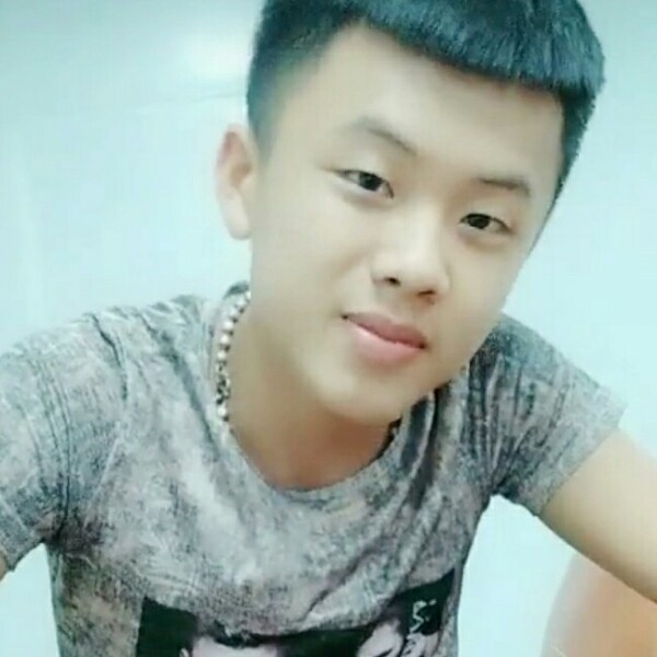 小兔子有冷酷的照片