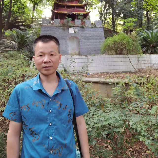 相亲男人。的照片