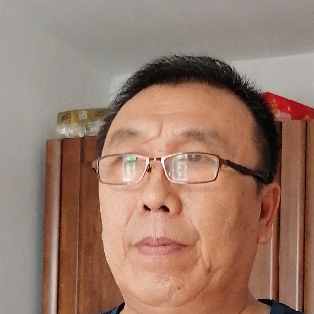 似了下年华的照片