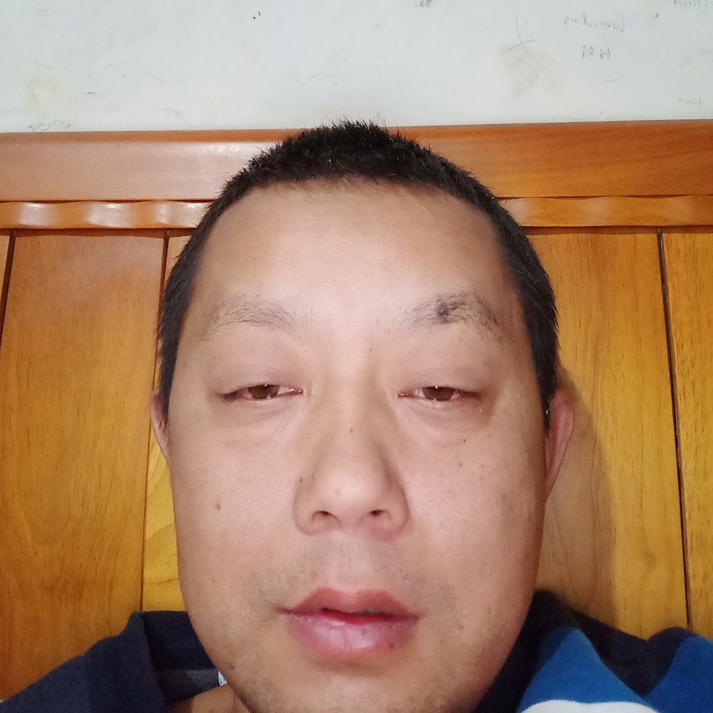 徐磊哥哥的照片